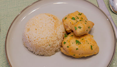 Pollo a la naranja con arroz (450 g)